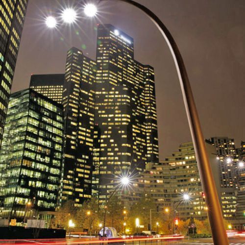 La Défense (92) Composition nocturne du boulevard circulaire